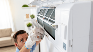 Comment entretenir sa climatisation, par soi-même ou par un professionnel ?